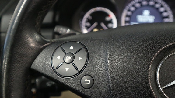 Mercedes-Benz GLK350 d 23 of 26