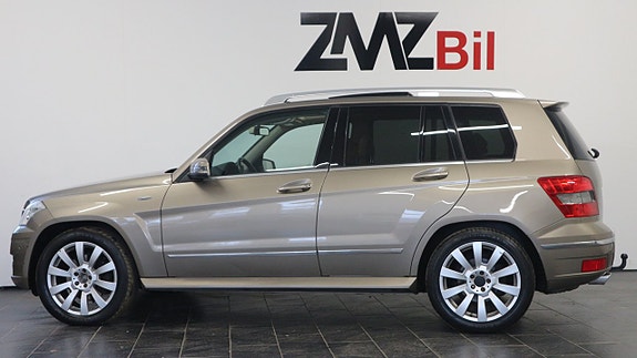 Mercedes-Benz GLK220 3 of 5