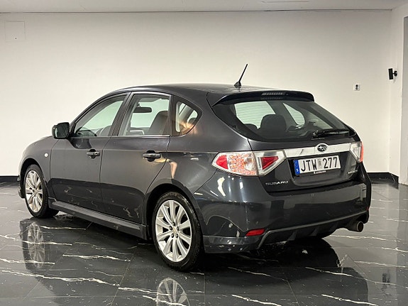 Subaru Impreza 6 of 15