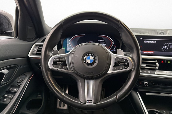 BMW 320 9 of 28