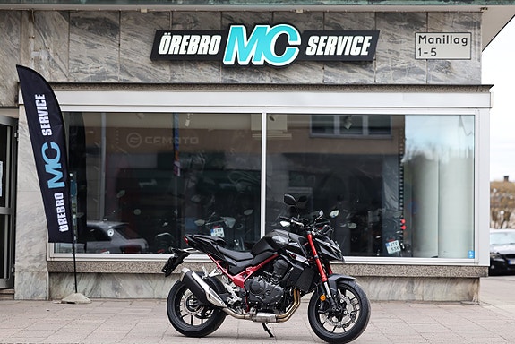 Honda CB750 Hornet | Svart | RÄNTEFRITT
