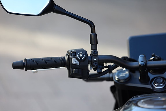 Honda CB750 Hornet | Silver  | KAMPANJ* 10 of 16