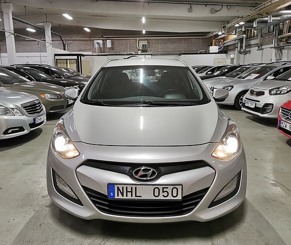 Hyundai i30 5 of 5