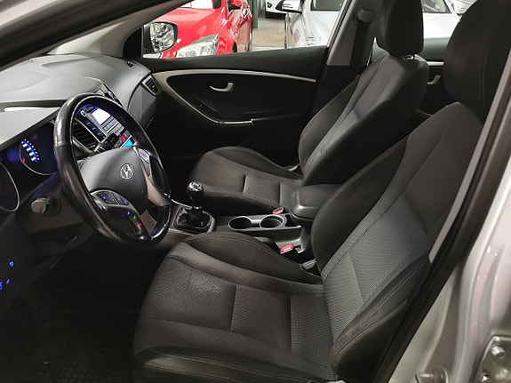 Hyundai i30 8 of 20