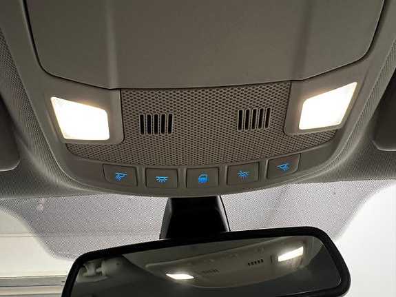 Ford Mondeo 19 of 24