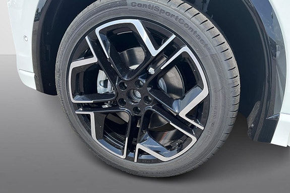 Volkswagen Tiguan 8 of 19