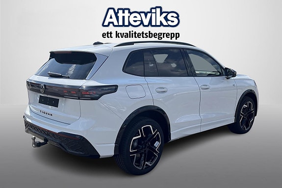 Volkswagen Tiguan 3 of 19