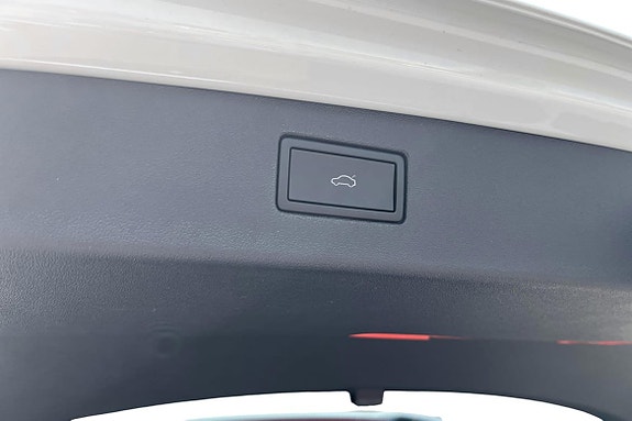 Volkswagen Tiguan 7 of 19
