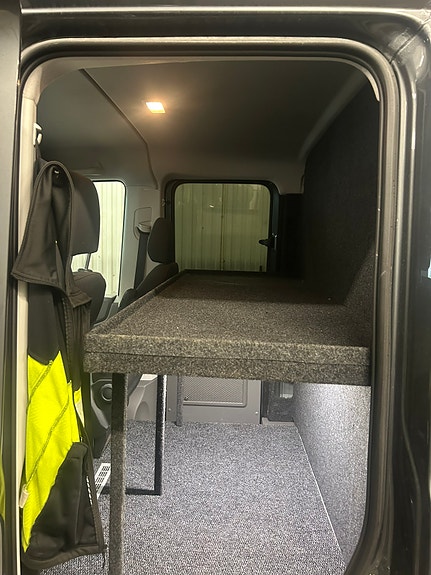 Volkswagen Crafter 8 of 8
