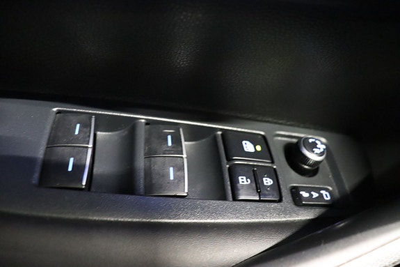 Toyota Corolla 10 of 17