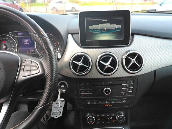 Mercedes-Benz B180 10 of 14