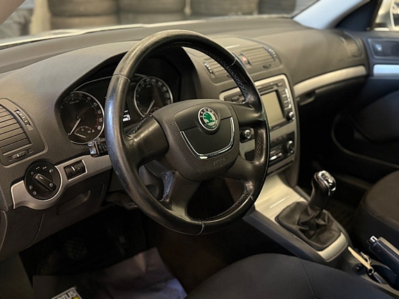 Skoda Octavia 9 of 16
