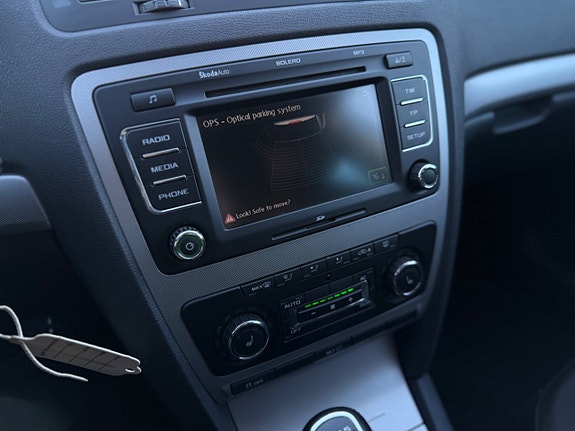 Skoda Octavia 12 of 16
