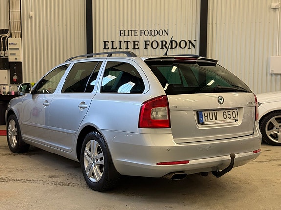 Skoda Octavia 6 of 16