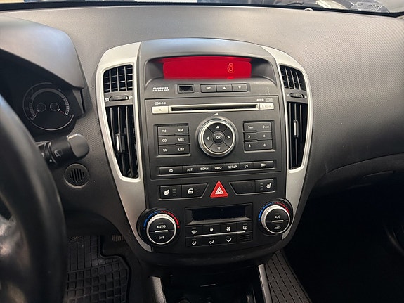 Kia Ceed 11 of 11