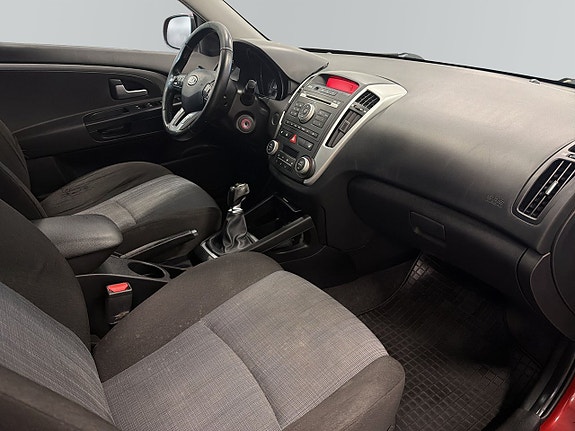 Kia Ceed 7 of 11
