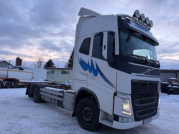 Volvo FH-500 6x2 chassi