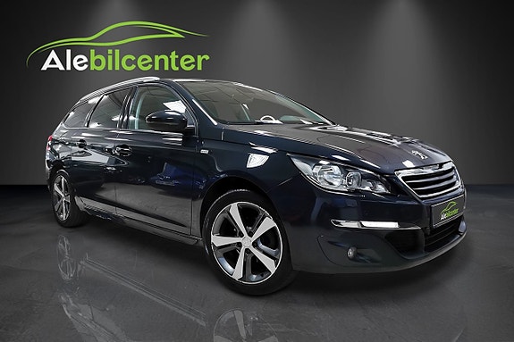 Peugeot 308 2 of 5