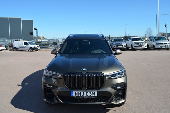 BMW X7 17 of 30