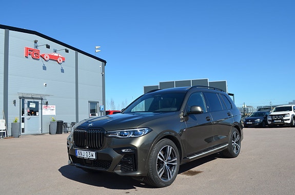 BMW X7 8 of 30