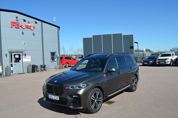 BMW X7 7 of 30