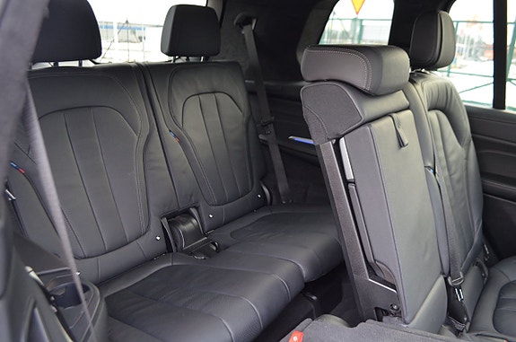 BMW X7 23 of 30