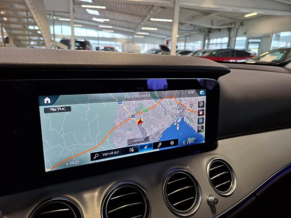 Mercedes-Benz E220 19 of 24