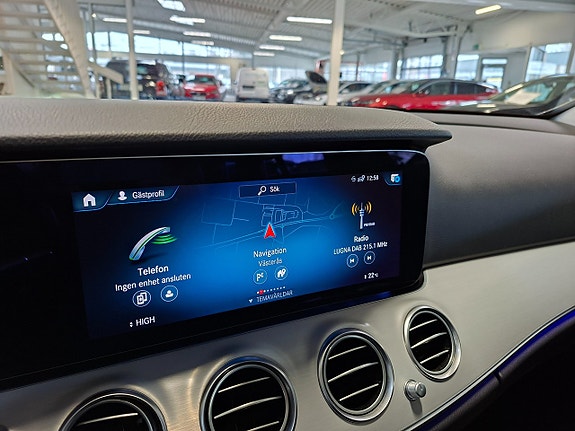 Mercedes-Benz E220 18 of 24