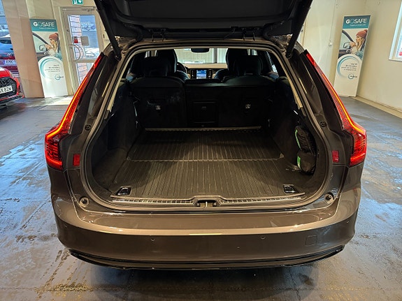 Volvo V90 24 of 26
