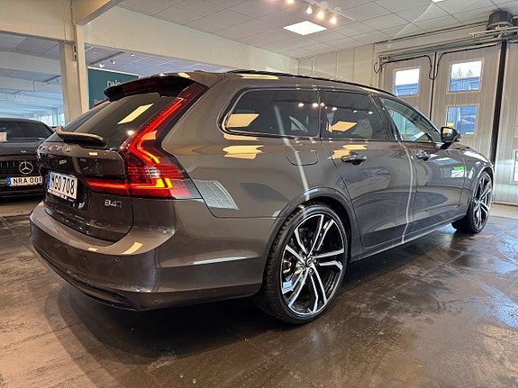 Volvo V90 3 of 5