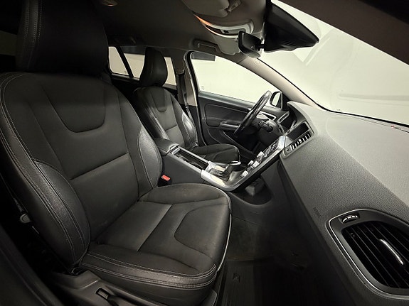 Volvo V60 9 of 26