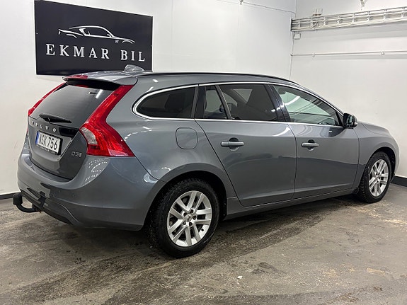 Volvo V60 4 of 26