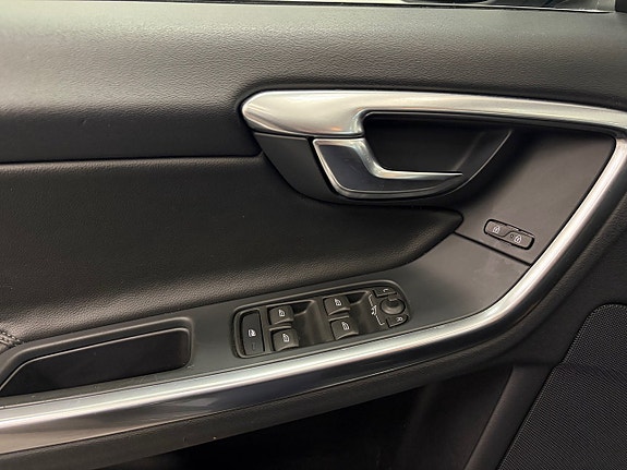 Volvo V60 23 of 26