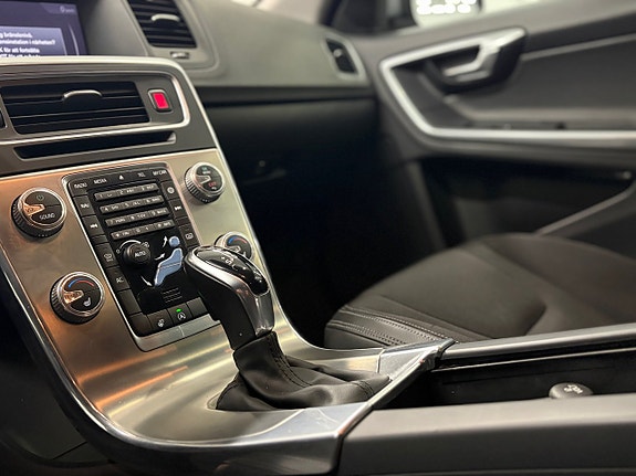 Volvo V60 18 of 26