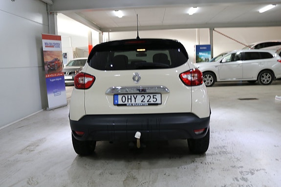 Renault Captur 6 of 16