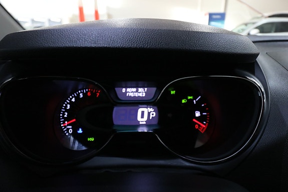 Renault Captur 11 of 16