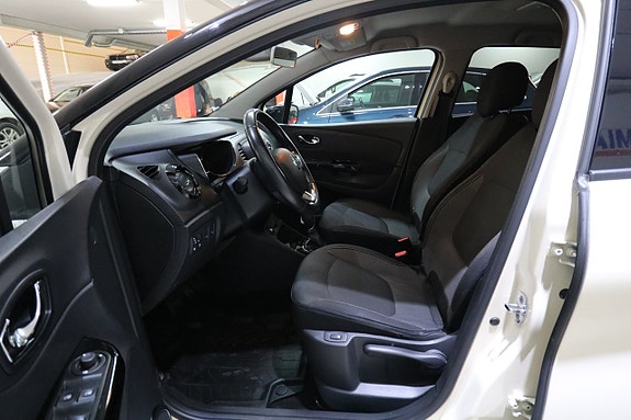 Renault Captur 8 of 16