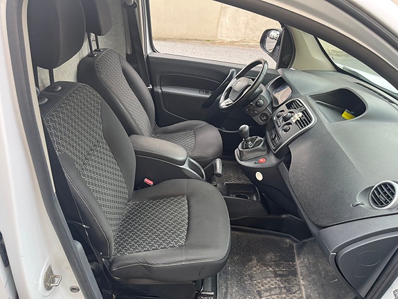 Renault Kangoo Express 11 of 12