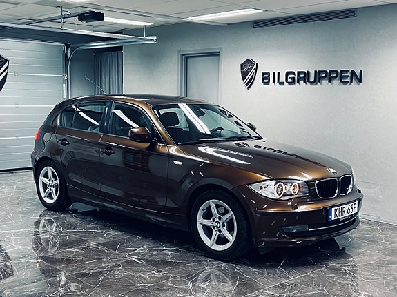 BMW 116d 2 of 5