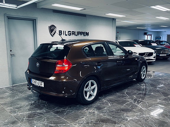BMW 116d 4 of 5