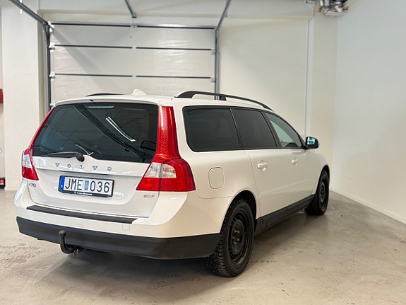 Volvo V70 23 of 29