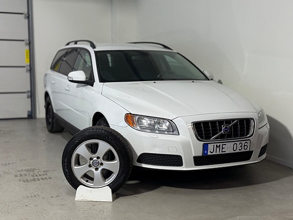 Volvo V70 24 of 29
