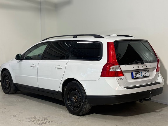 Volvo V70 12 of 29