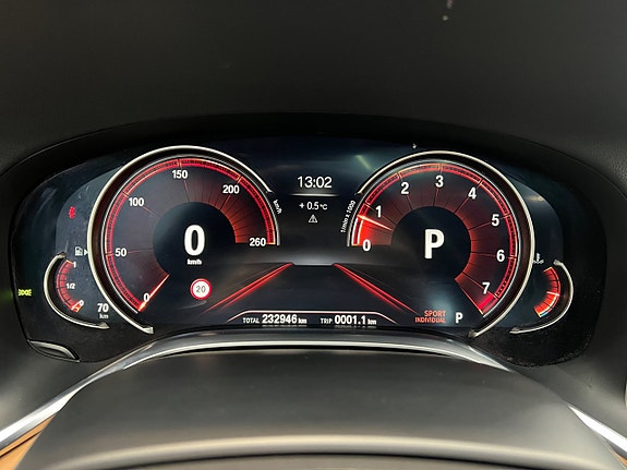 BMW 750i 19 of 27