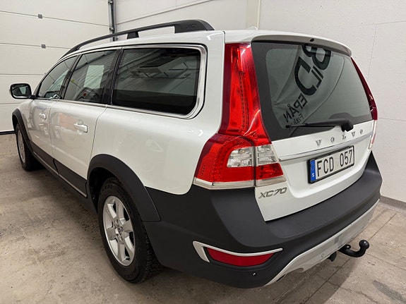 Volvo XC70 3 of 11