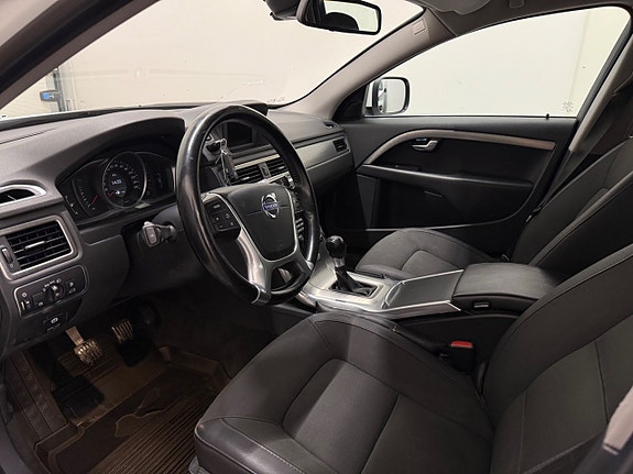 Volvo XC70 6 of 11