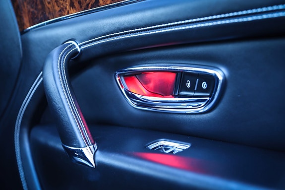 Bentley Bentayga 30 of 30