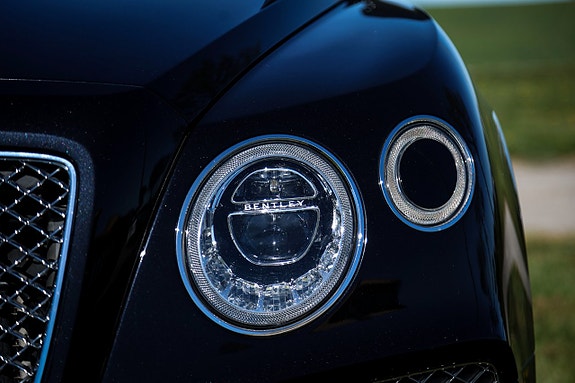 Bentley Bentayga 14 of 30