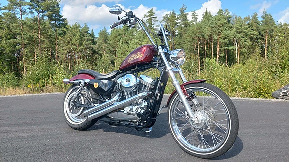 Harley-Davidson Seventy-Two 2 of 9