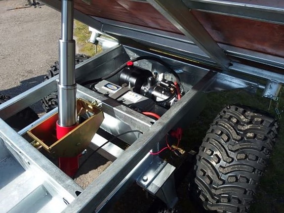 Bronco Tippkärra 3-Vägs 1600kg Med Elektrisk Hydraulisk Tipp 2 of 3